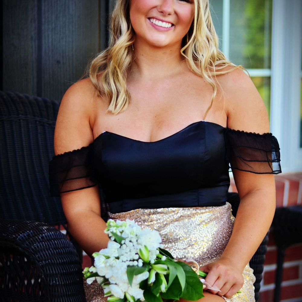 Prom dress 2 piece - Picture 2 of 7